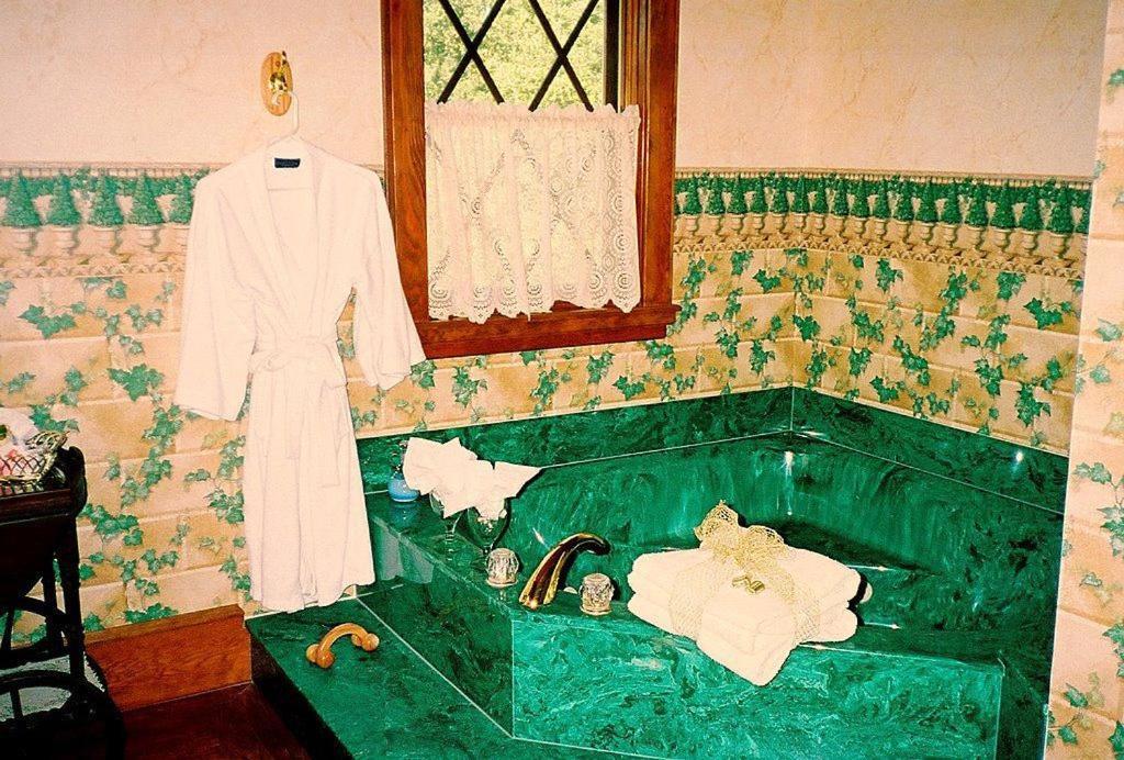 Shamrock Thistle & Crown B&B Weirsdale Bagian luar foto