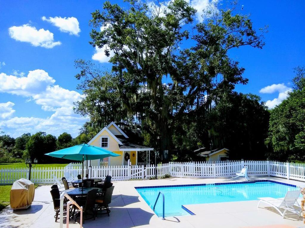 Shamrock Thistle & Crown B&B Weirsdale Bagian luar foto